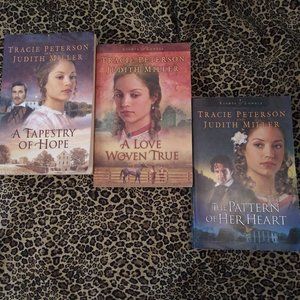 2025 Tracie Peterson & Judith Miller 3 Books, Lights Of Lowell